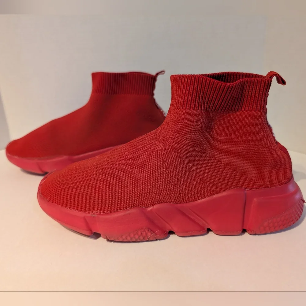 Mudd Red Sock-Style‎ Sneakers with Knit Upper Sz. 8.5